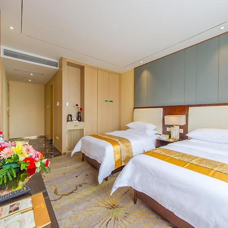 גווילין Vienna International Hotel Diecai Wanda High Speed ​​Rail Station מראה חיצוני תמונה