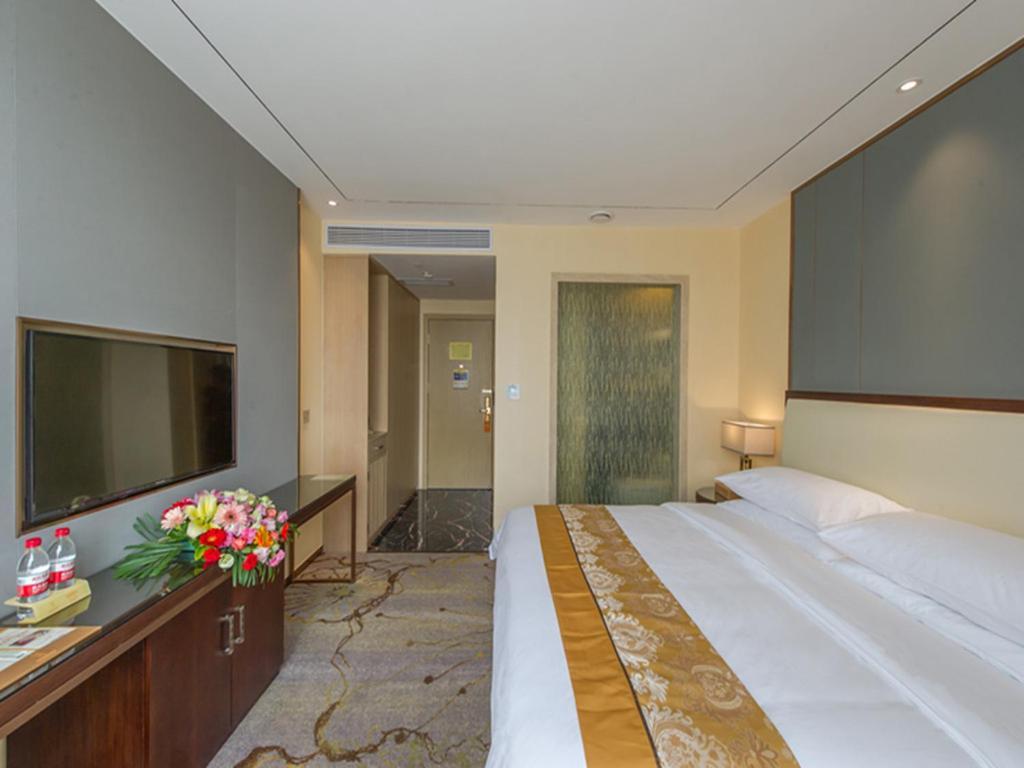 גווילין Vienna International Hotel Diecai Wanda High Speed ​​Rail Station מראה חיצוני תמונה